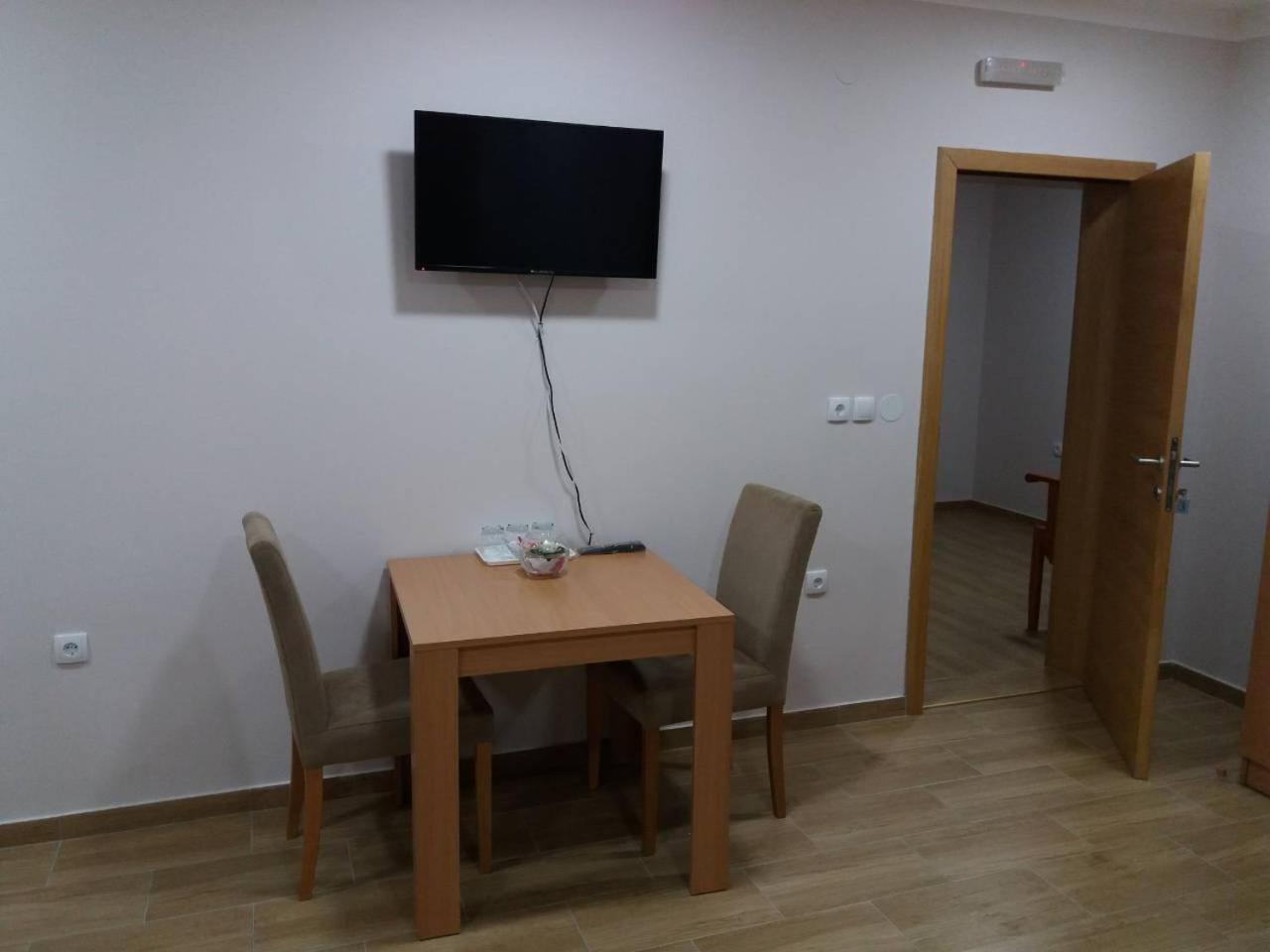 Prenociste I Restoran Ihthis Bajina Basta Εξωτερικό φωτογραφία